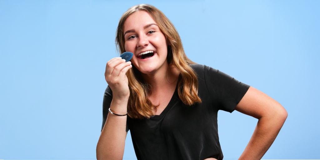 Enjoy a Blueberry KRATOMade™ Gummy!